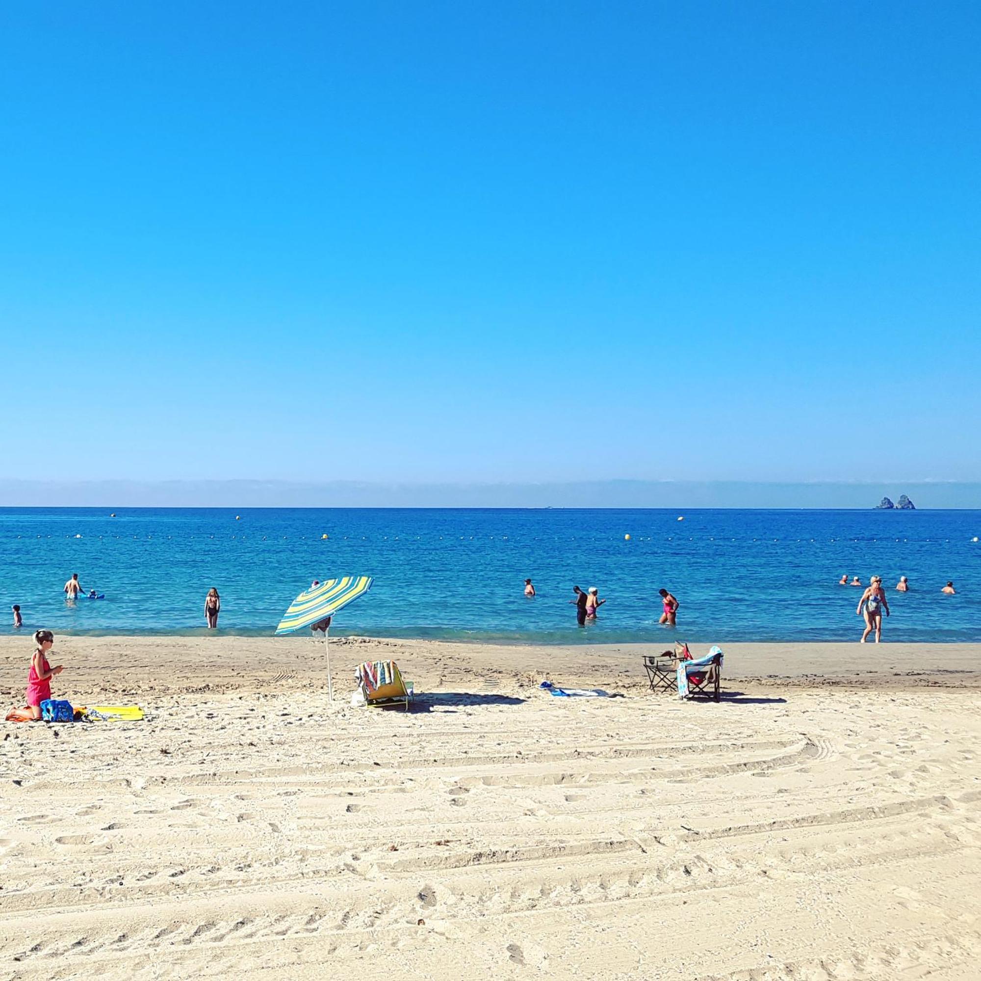 شقة Les Bains De Mer - Station Balneaire Les Sablettes لا سين سور مير المظهر الخارجي الصورة